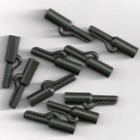 RUBBER CARP SAFETY LEAD CLIPS ( WEED GREEN ) Pack of 10 (approx) (made in uk)